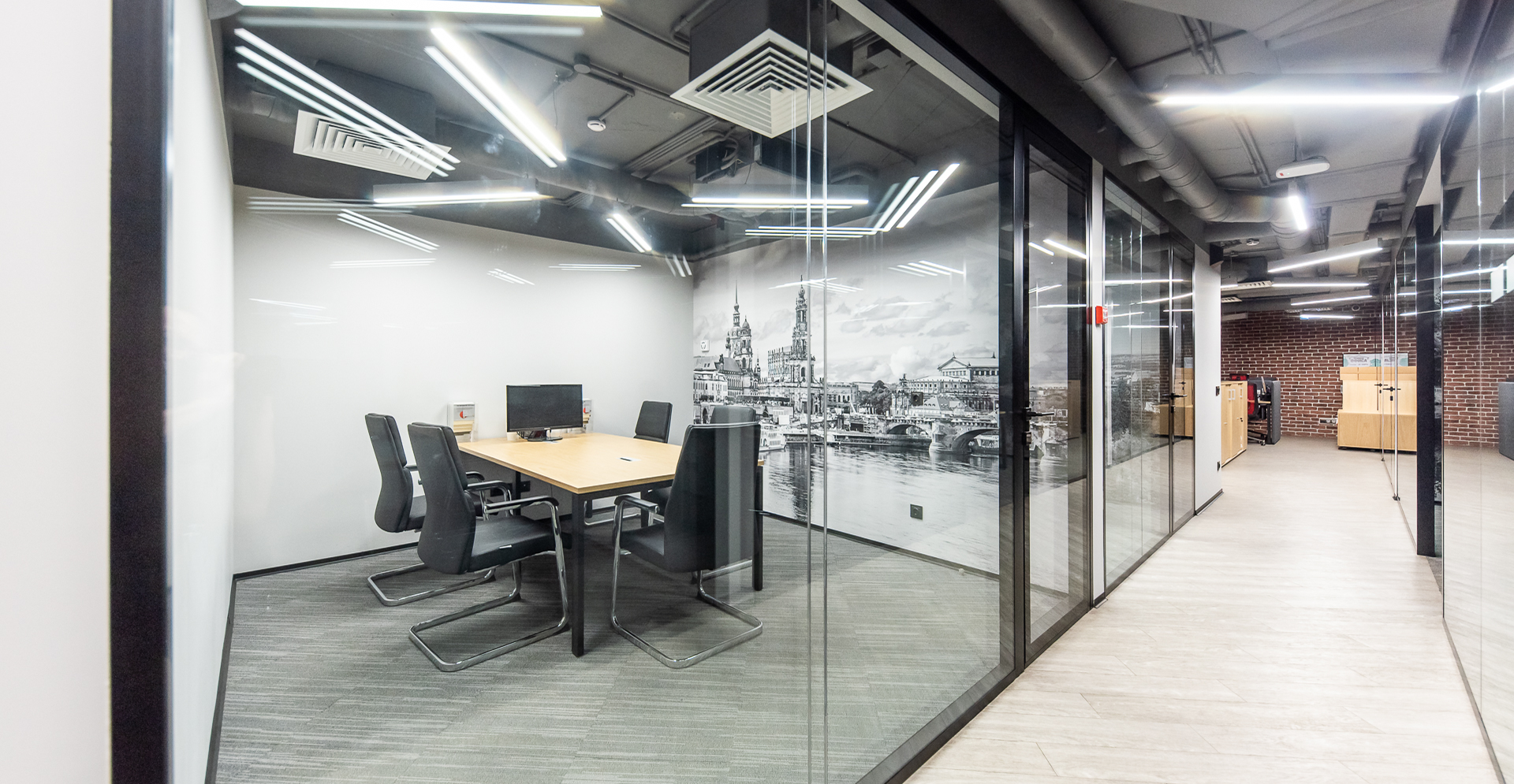 Фото проекта: Проект Nayada по установке офисных перегородок и дверей в Технониколь. Изображение № 26