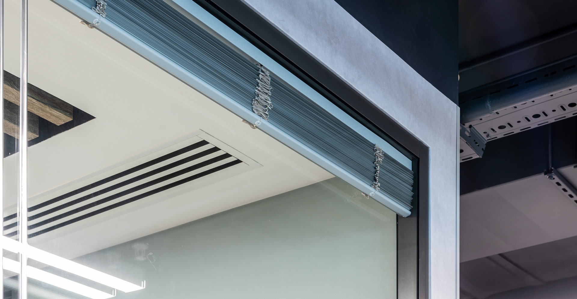 Фото проекта: Проект компании Nayada по установке систем перегородок в АО «ГНИВЦ». Изображение № 6