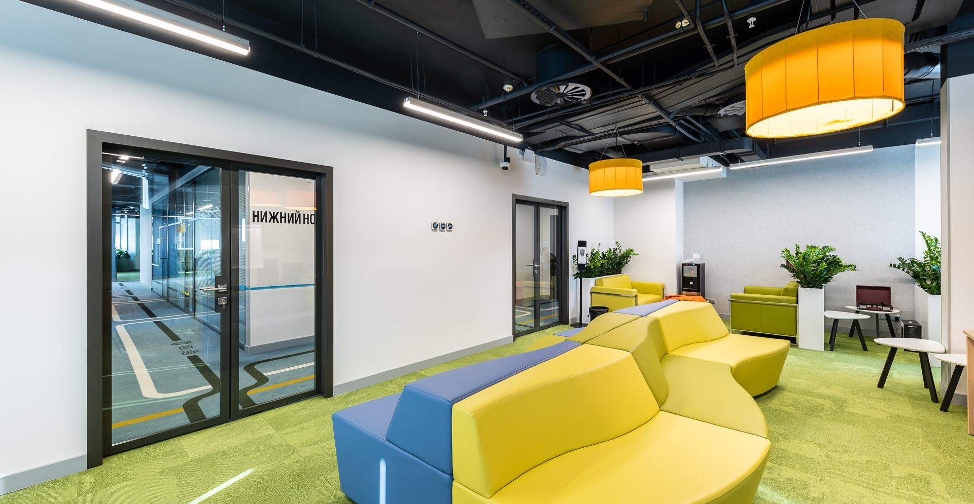 Фото проекта: Проект компании Nayada по установке систем перегородок в АО «ГНИВЦ». Изображение № 11